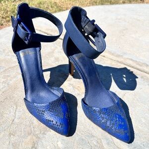 Pristine Indigo Blue Ankle Stap Elliott Lucca Snake Print High Heels